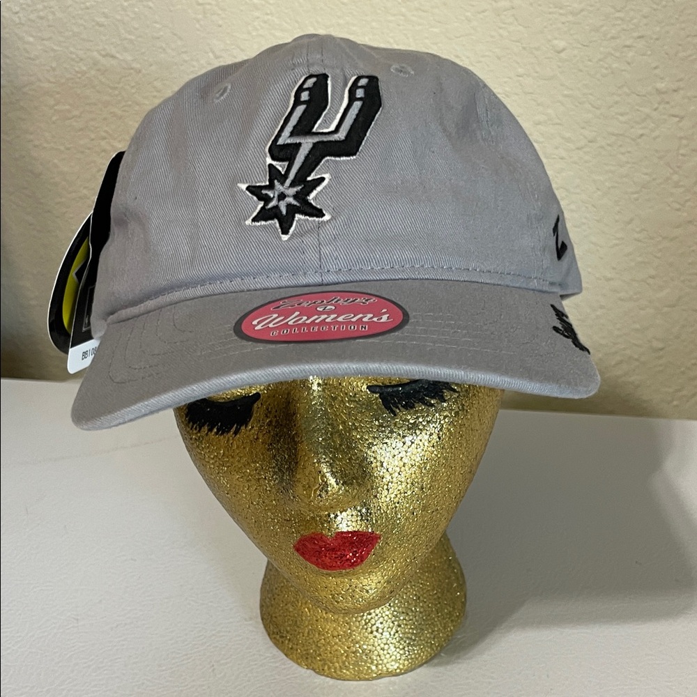 Zephyr Women's Gray Spurs NBA Basketball Cap. NWT. One Size.